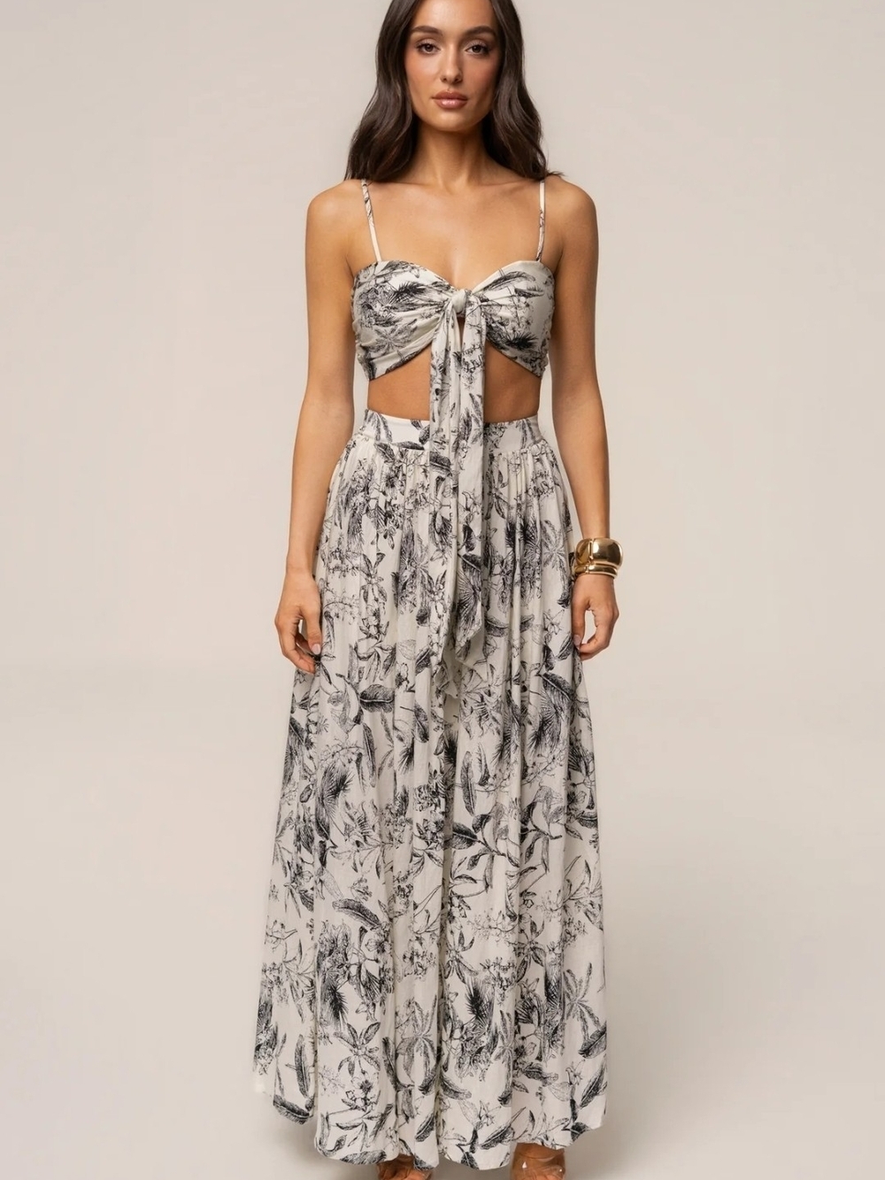 NWOT Black Abstract Blooming Garden Skirt Set (L)